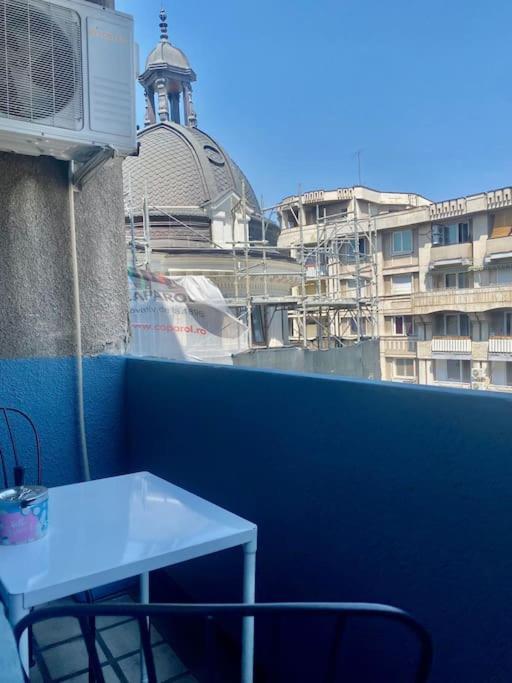 Red Cozy Ultracentral Old Town Bucureşti Ngoại thất bức ảnh