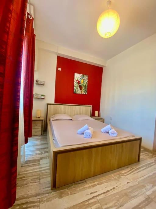 Red Cozy Ultracentral Old Town Bucureşti Ngoại thất bức ảnh